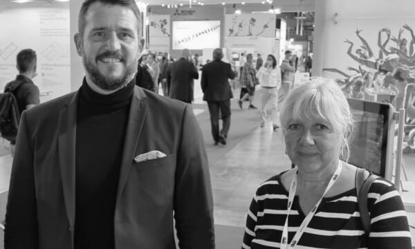 Kristian Schrey ja Elina Ruohonen Emo 21 -messuilla Milanossa