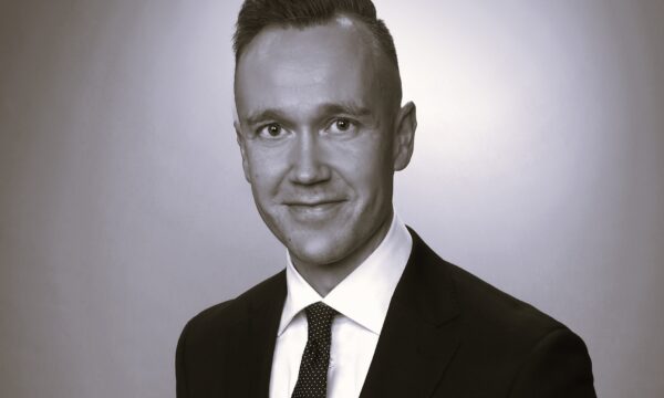 Jonathan Salo, Aktia
