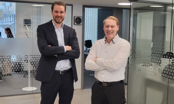 Kristian Sillanpää, Fredrik Björk, Kvevlax Sparbank