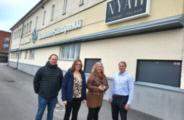 Simon Nygård, Sarah Ahlbäck, Hilkka Stenman, Fredrik Björk, NyAH Ekonomi Talous, Sp Koti SPB hem Vaasa Vasa, Kvevlax Sparbank, Koivulahden Sässtöpankki