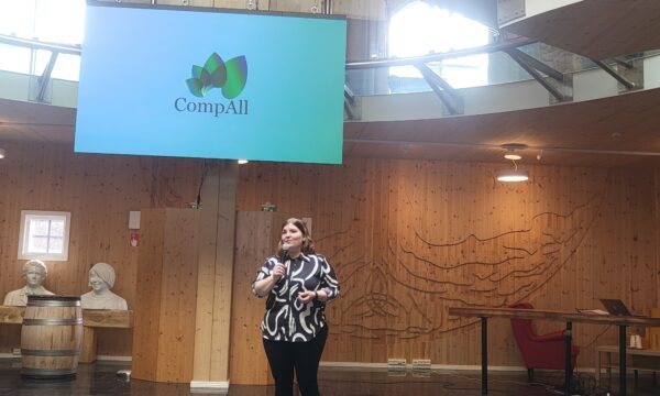 Camilla Mattjus, Compall