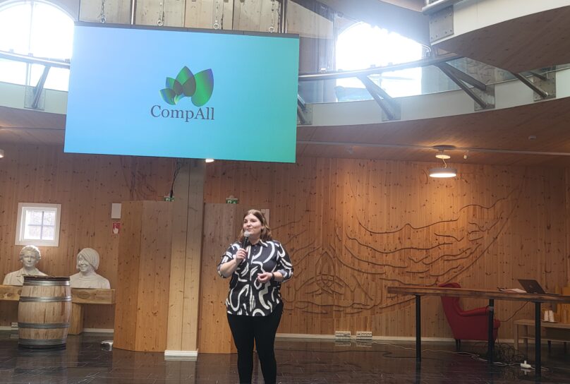 Camilla Mattjus, Compall