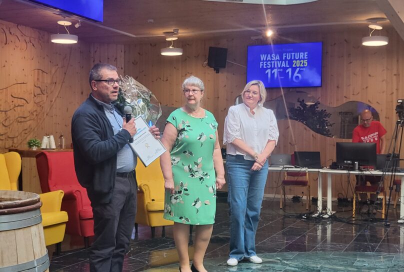 Ari-Jukka Kalliomäki, Satu Wivolin, Hannele Yliaho. AJ-Bike, Vaasan yrittäjät, Wasa Future Festival