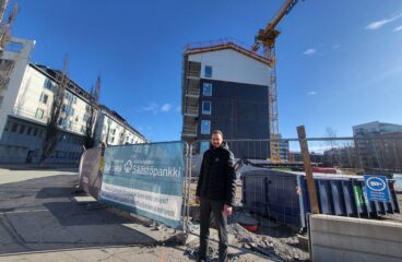 Kristian Sillanpää, Koivulahden säästöpankki, Kvevlax Sparbank