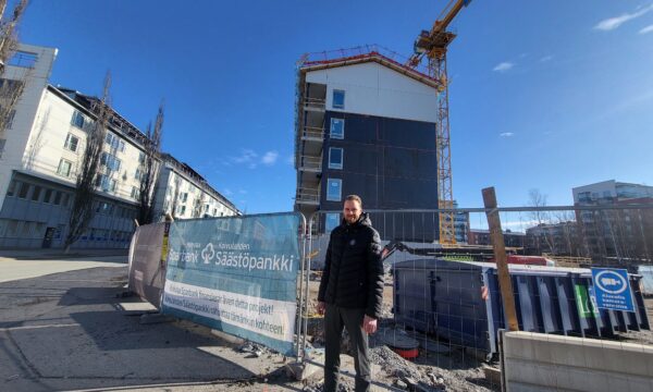 Kristian Sillanpää, Koivulahden säästöpankki, Kvevlax Sparbank