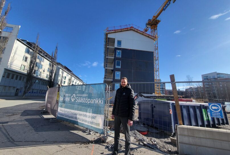 Kristian Sillanpää, Koivulahden säästöpankki, Kvevlax Sparbank