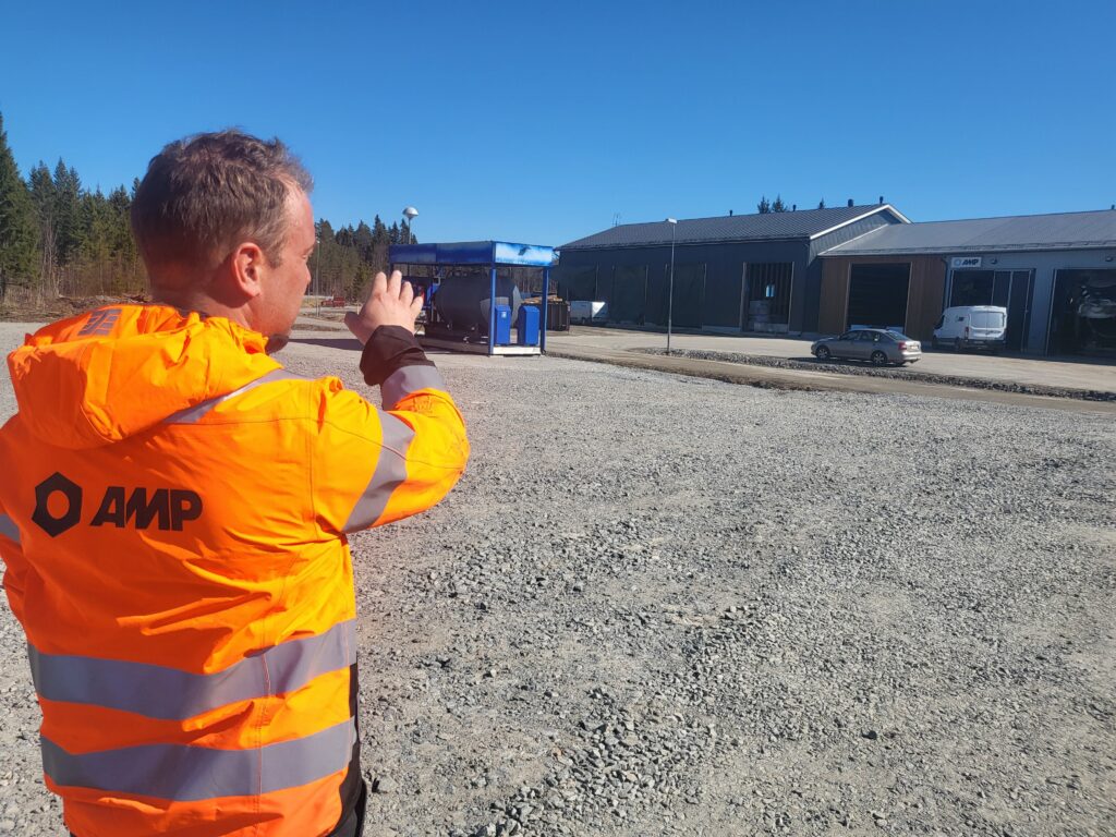 Glenn Snellman, AMP Services