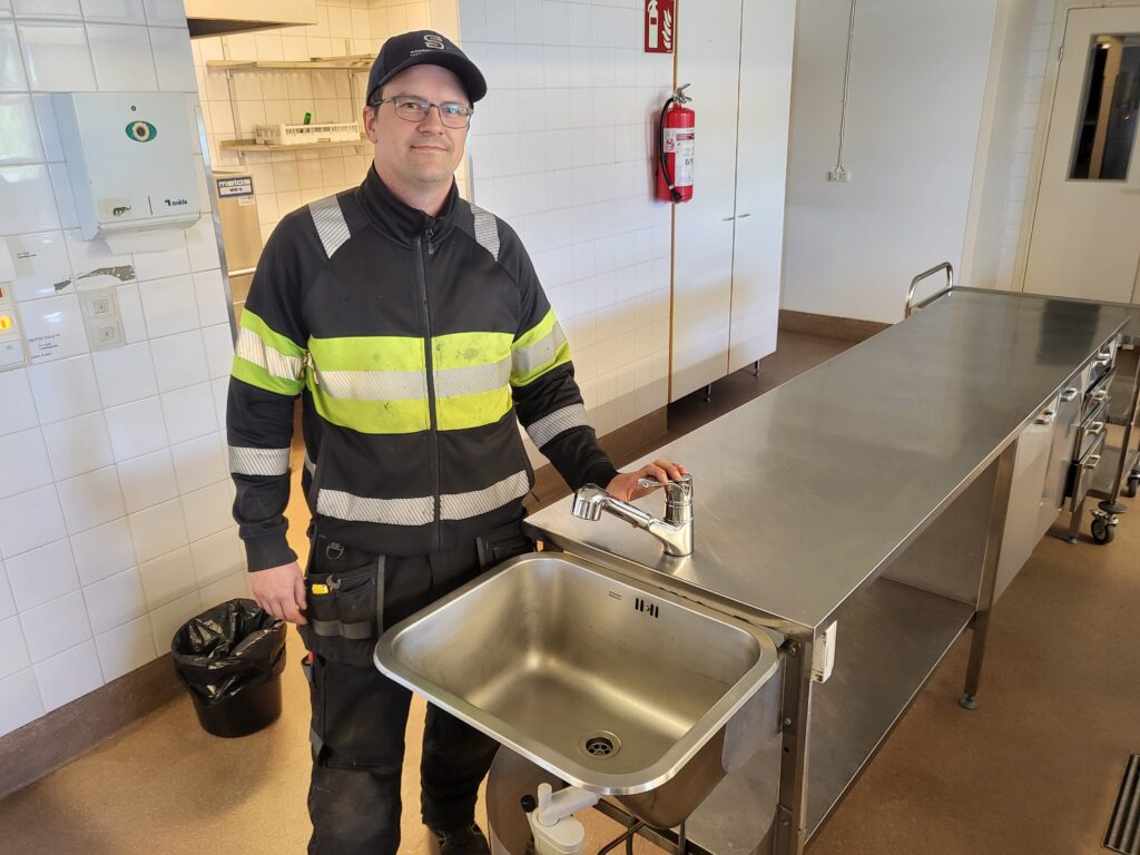 Christian Höckert, Skärgårdens VVS Tjänst.