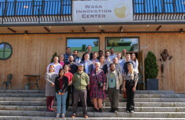 12.8. järjestetyn Space Wednesdayn päätteeksi puhujat ja osa yleisöstä poseerasivat Wasa Innovation Centerin portailla. Wasa Future Festival