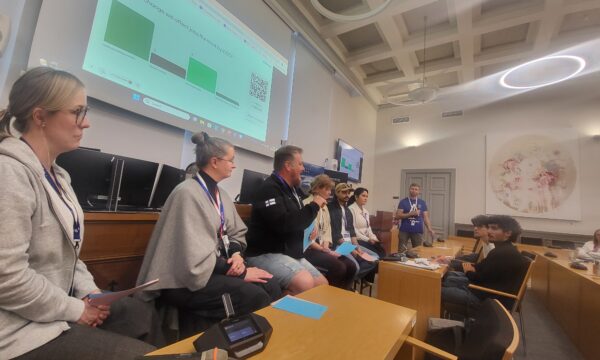 Sanna-Mari Kaakinen (ABB), Sari Järvenpää (Danfoss), Teemu Mäenpää (Vamia), Jenny Rönnqvist-Norrby (Novia), Trent Aliphon (Vamia), Isha Devkota, (VAMK), Lee Passmore (Moderator).