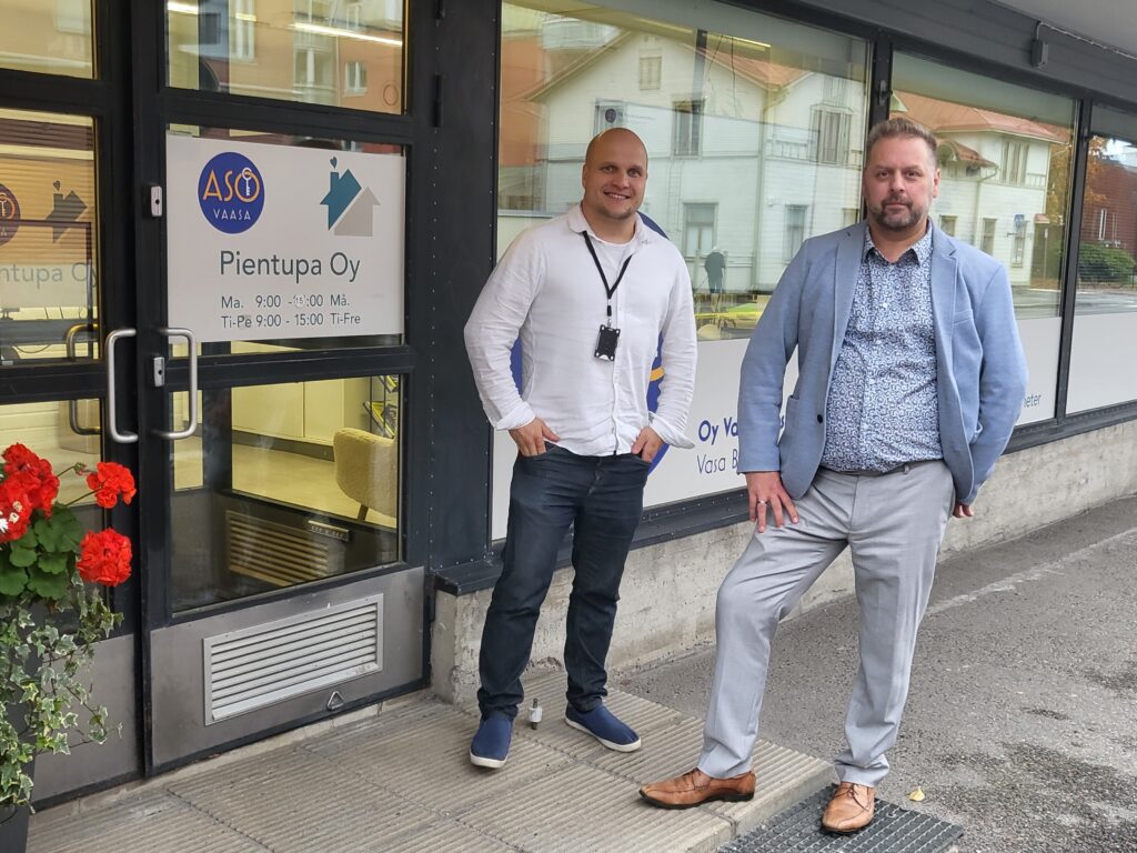 Mikko Juusola, Thomas Aura, Pientupa