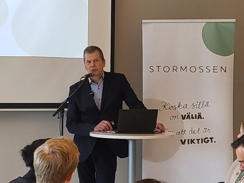 Leif Åkers, Stormossen