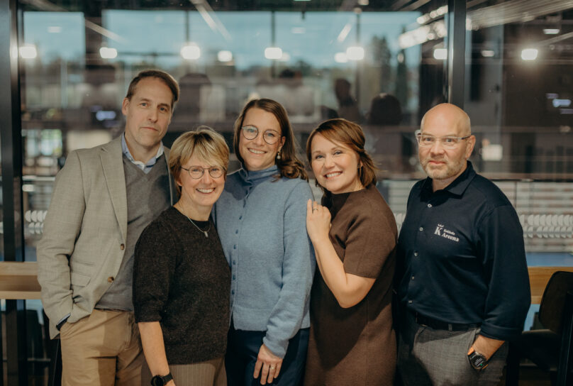Jan-Erik Höglund, Maria Höglund, Anne-Maj Widjeskog, Riitta Huhtala, Tapani Mustonen. Botnia Työterveys, Botnia Företagshälsovård